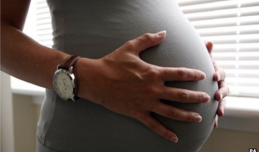 Miscarriage risk 'reduced by lifestyle changes' Miscarriage risk 'reduced by lifestyle changes'