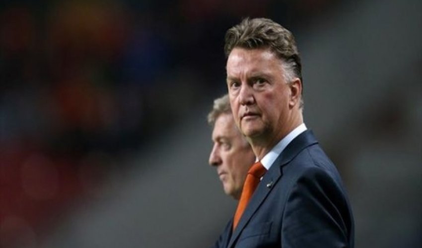 Van Gaal drops fresh Spurs hint