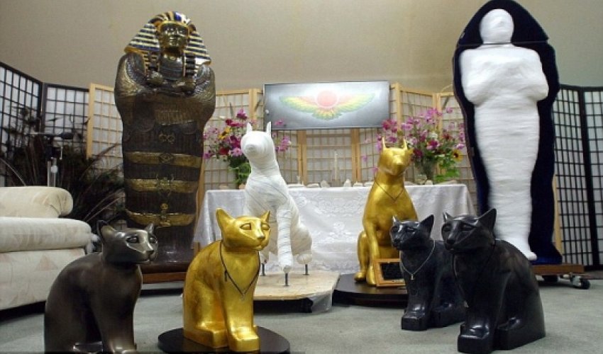 Forget coffins - now you can be MUMMIFIED - PHOTO Forget coffins - now you can be MUMMIFIED - PHOTO