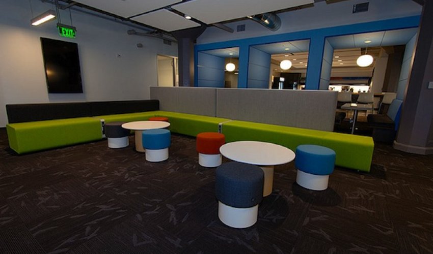 Inside Twitter - PHOTO Inside Twitter - PHOTO