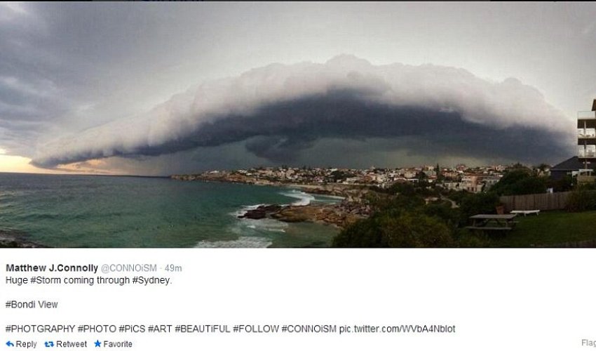 Apocalyptic' storm front with menacing clouds rolls over Sydney - PHOTO Apocalyptic' storm front with menacing clouds rolls over Sydney - PHOTO