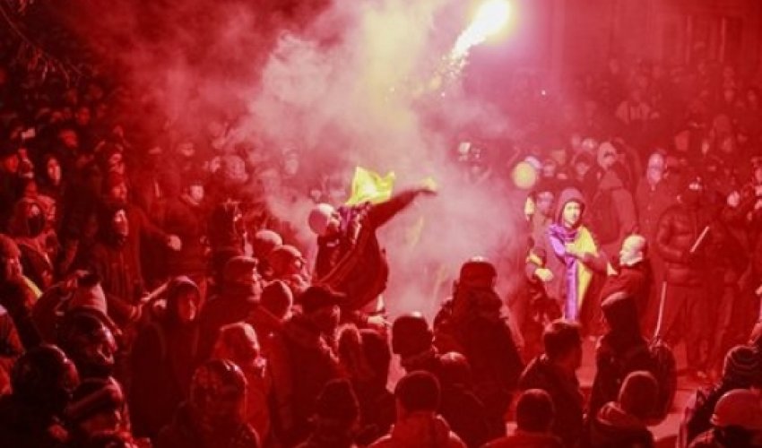 Online activism signals place of next revolutions Online activism signals place of next revolutions