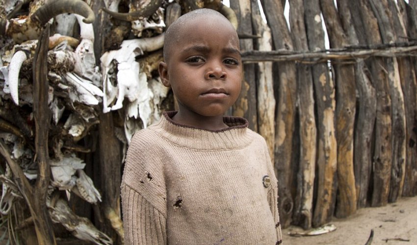 Skin-clad queen of Nambia's Okwanyama tribe - PHOTO Skin-clad queen of Nambia's Okwanyama tribe - PHOTO