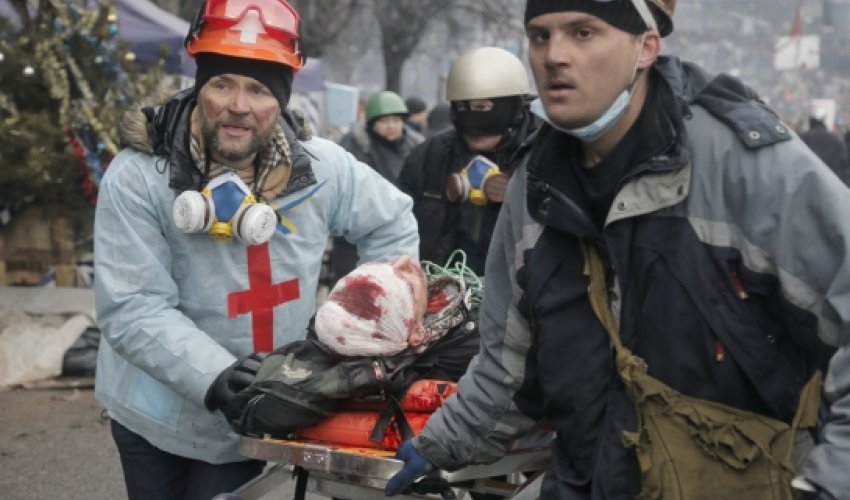 Protesters in eastern Ukraine seize weapons, police say Protesters in eastern Ukraine seize weapons, police say