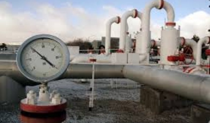 Gas losing decades-old link to oil in landmark Azerbaijan contract Gas losing decades-old link to oil in landmark Azerbaijan contract
