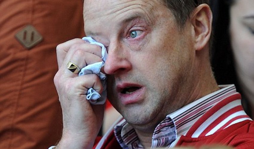 Roses for a grandad who was lost at Hillsborough - PHOTO