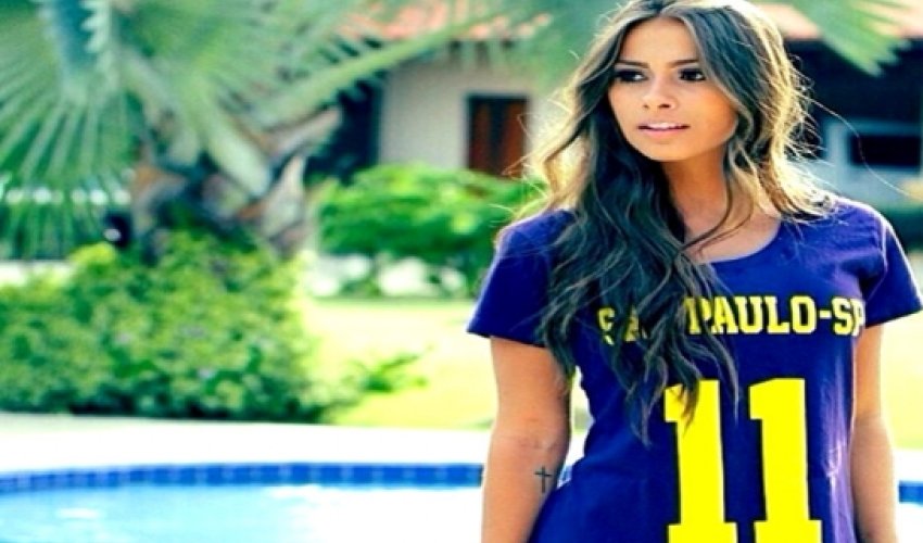 Neymar’s new model girlfriend becomes talking point