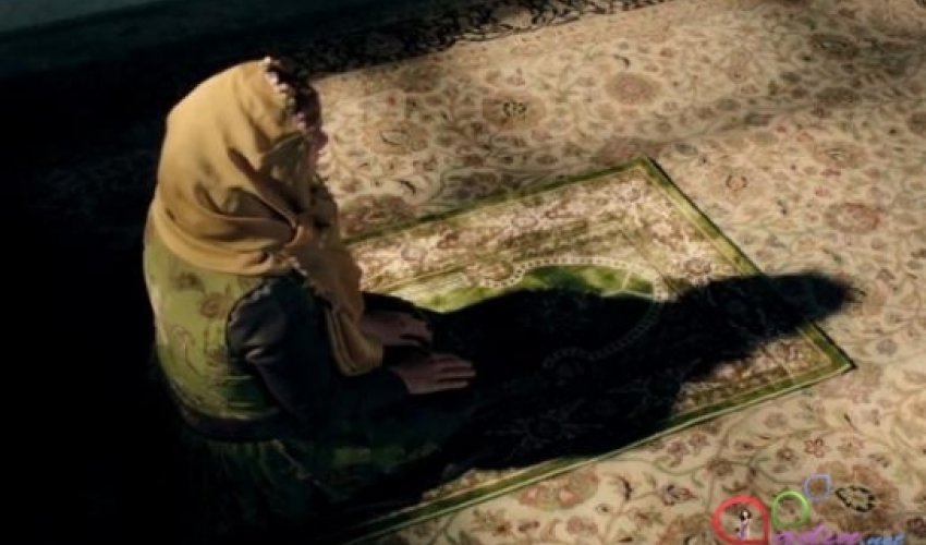 Arvadını namaz qıldığı yerdə öldürdü - Bakıda olay Arvadını namaz qıldığı yerdə öldürdü - Bakıda olay