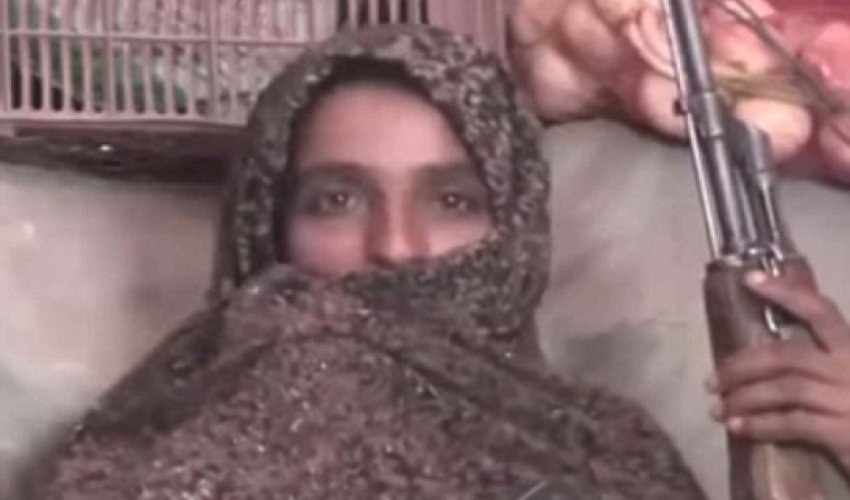 Grieving Afghan mother takes bloody revenge by killing 25 Taliban militants Grieving Afghan mother takes bloody revenge by killing 25 Taliban militants