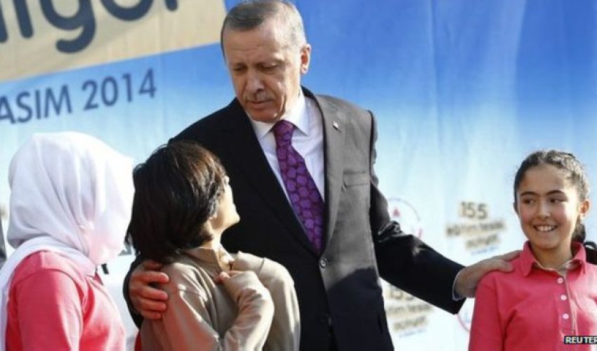 Türkiyədə dini təhsil gücləndirilir: Sekulyarlar qəzəblidirlər Türkiyədə dini təhsil gücləndirilir: Sekulyarlar qəzəblidirlər