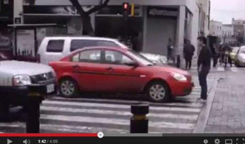 Piyada sürücünü belə cəzalandırdı