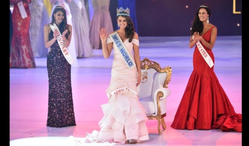 Miss South Africa Rolene Strauss crowned Miss World 2014