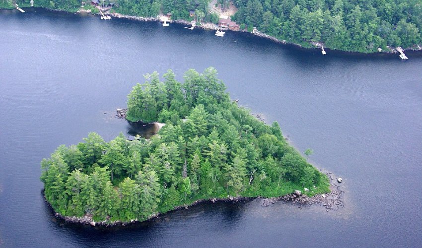 Heart-shaped island goes on the market for $1million