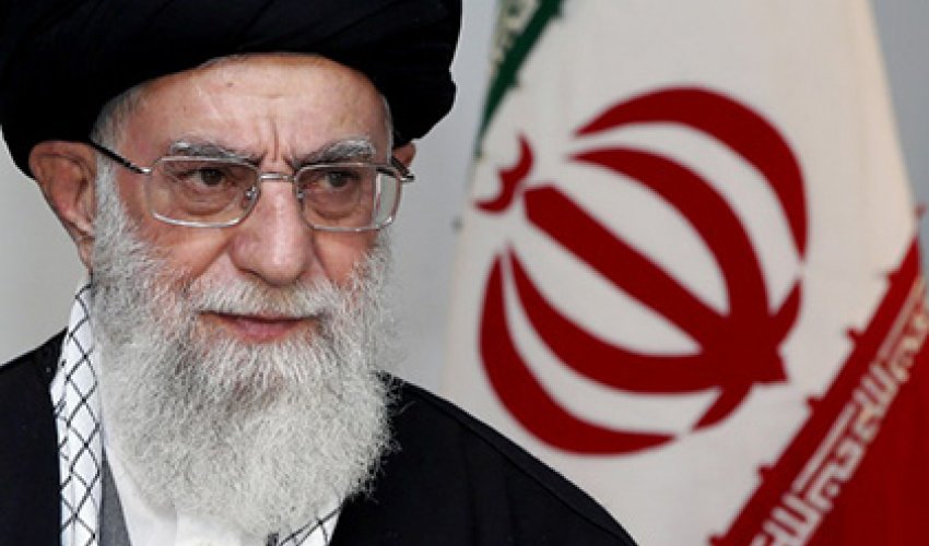 Аятолла Хаменеи попросил помощи у христиан