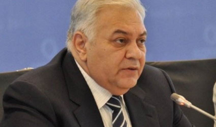 Oqtay Əsədov “Şərəf” ordeni ilə təltif edilib