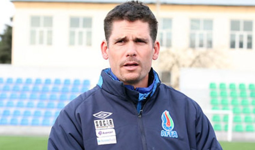 Millimizin baş məşqçisi qovuldu