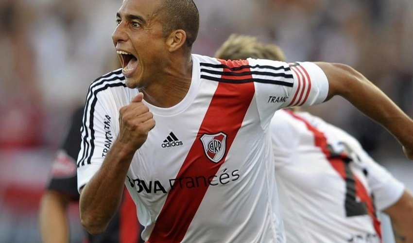 Давид Трезеге завершил футбольную карьеру