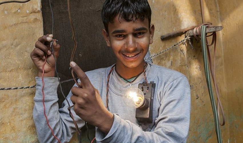 The 16-year-old 'electric boy' from India can withstand shocking 11,000 volts The 16-year-old 'electric boy' from India can withstand shocking 11,000 volts