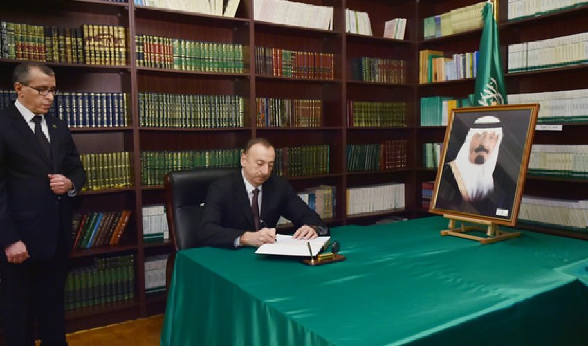 Aliyev visits Saudi embassy in Baku to condole king's death