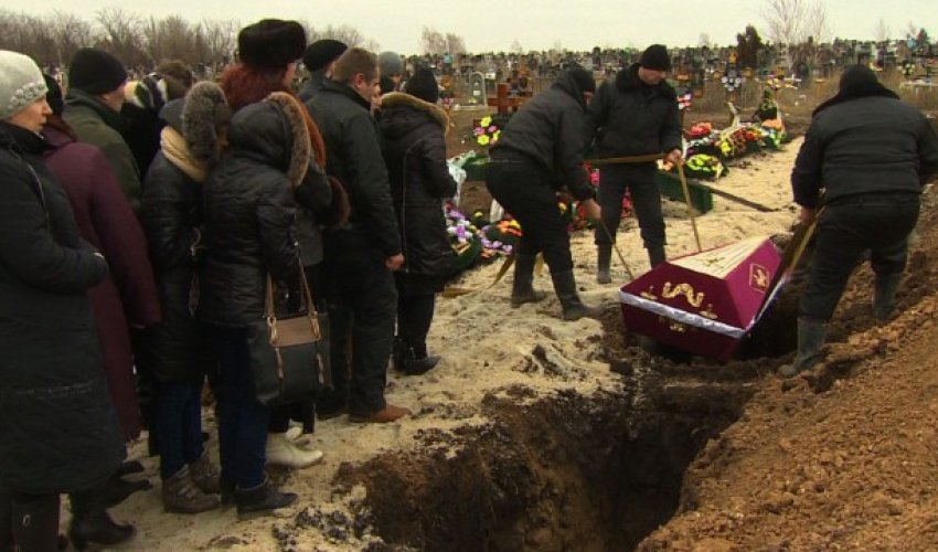 Ukraine to ask Hague to investigate 'crimes against humanity' Ukraine to ask Hague to investigate 'crimes against humanity'