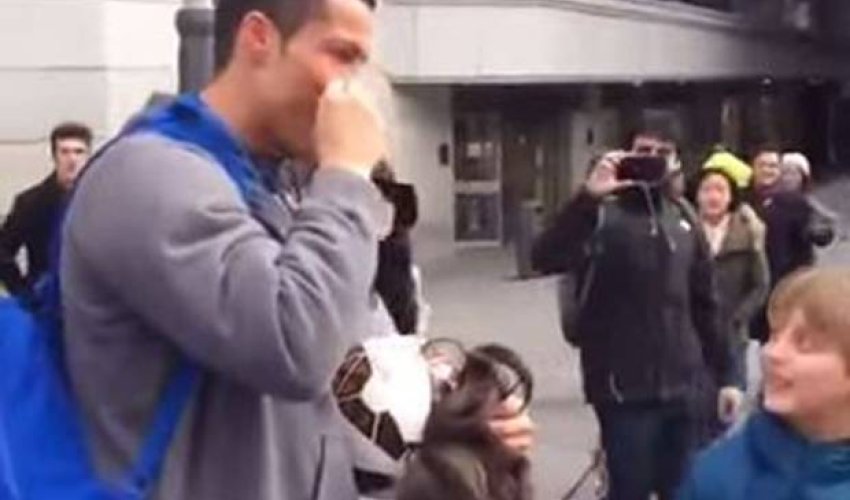 Real Madrid superstar dresses as a beggar to surprise child