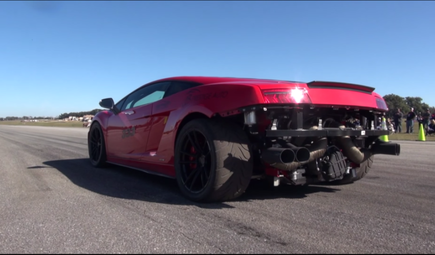 Watch a 2,000-horsepower Lamborghini Gallardo crash into a lake at full speed