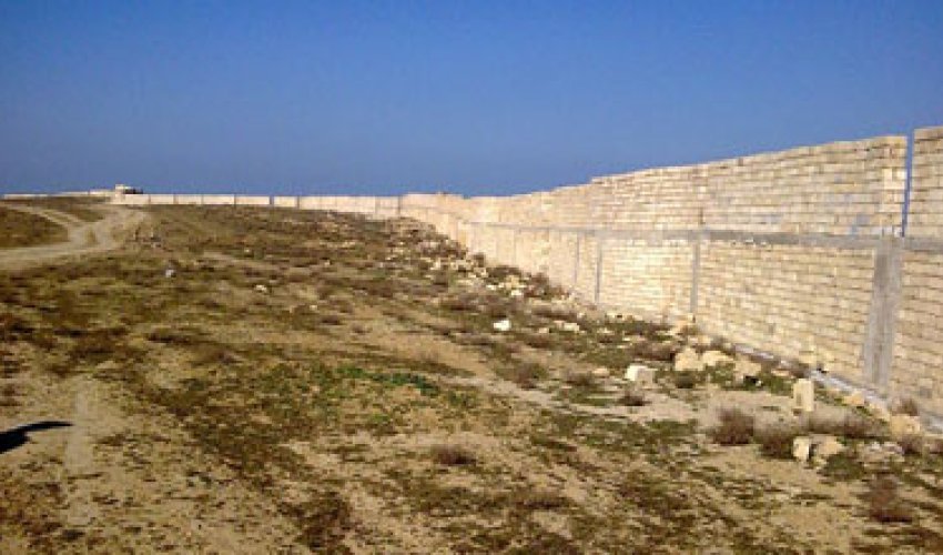 Torpaq sahələrinin satışı qadağan edilir Torpaq sahələrinin satışı qadağan edilir
