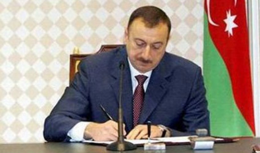 Prezident hərbi qulluqçuları medalla təltif etdi