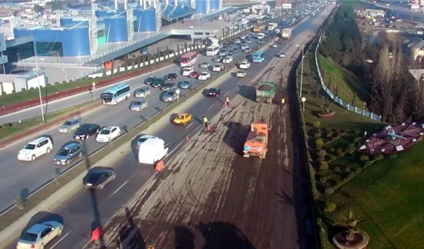 Bakı-Sumqayıt yolu bağlandı Bakı-Sumqayıt yolu bağlandı