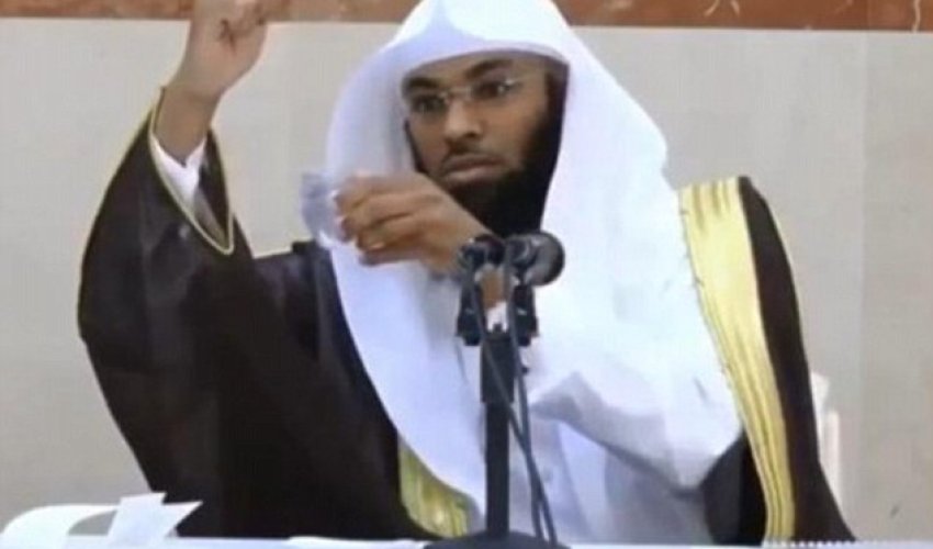 Saudi cleric tells student the sun rotates around the Earth