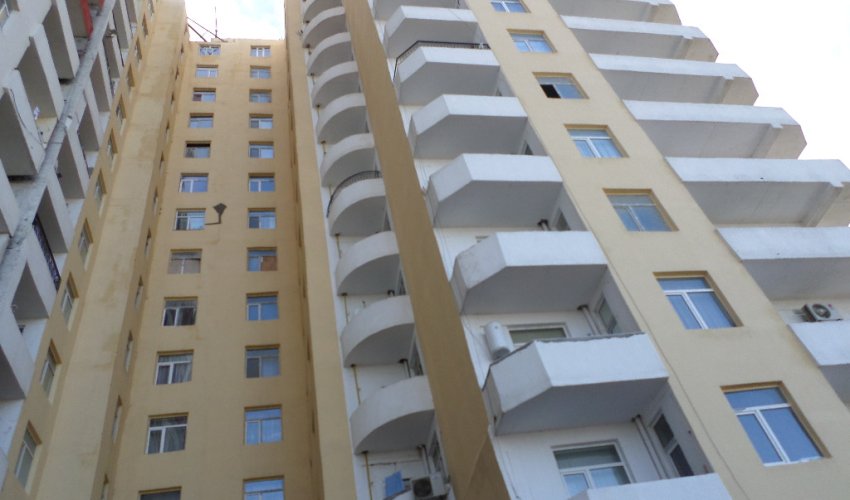 Manat ucuzlaşdı - Ev alanların sayı kəskin artdı