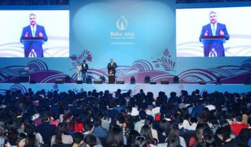 Baku 2015 volunteer uniform unveiled at Flamekeeper orientation event