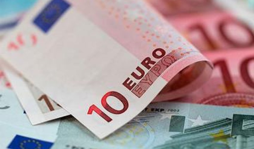 USD and Euro continue to rise