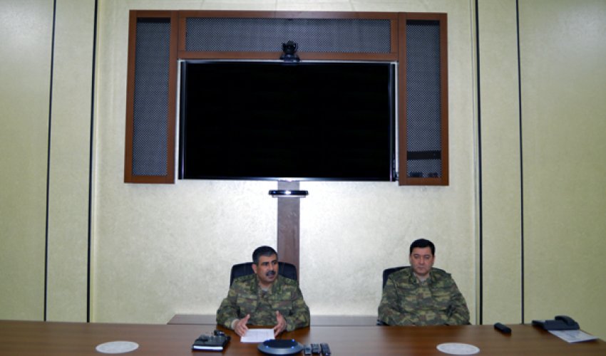Azerbaijani Defense Minister holds meeting on frontline Azerbaijani Defense Minister holds meeting on frontline