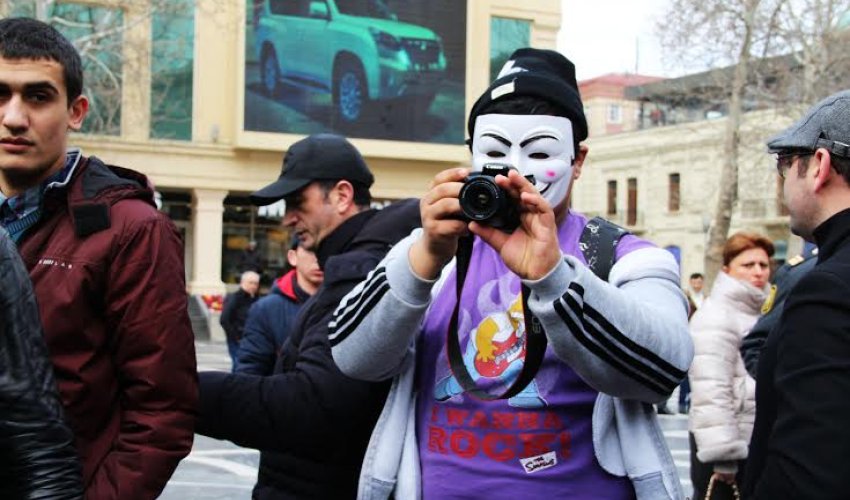 В Баку прошла акция против повышения цен