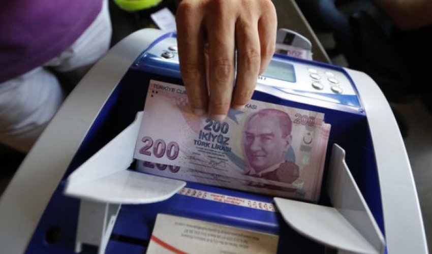 Turkish lira hits second record low against dollar in one day