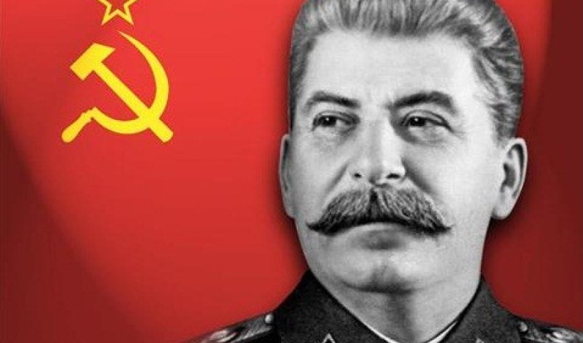 Döşəmədə can verən diktator – Stalini kim öldürdü?