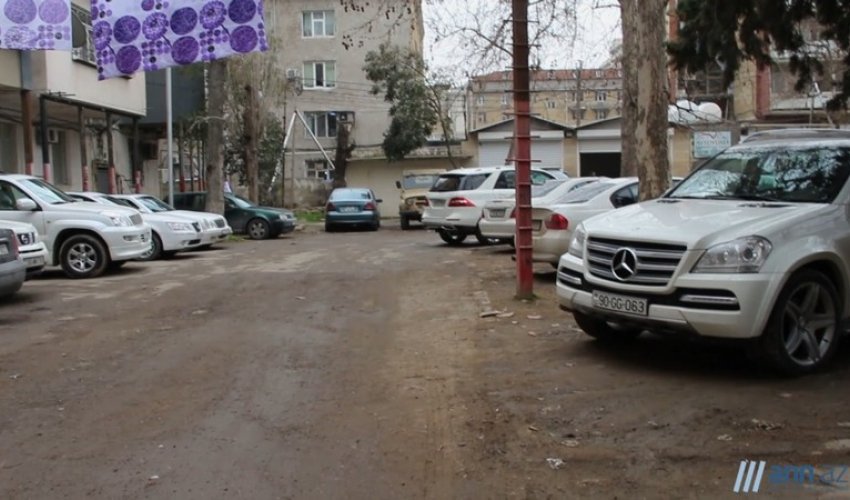 Bakının uşaq meydançalarını kimlər işğal edir? - ANN TV Bakının uşaq meydançalarını kimlər işğal edir? - ANN TV