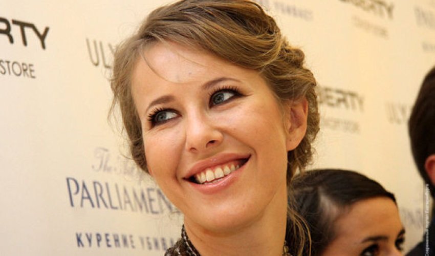 Kseniya Sobçak Rusiyanı tərk etdi