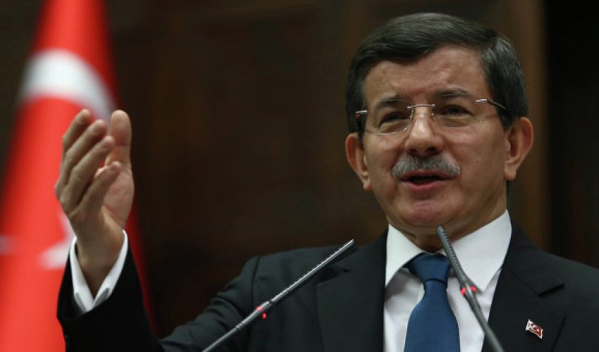 Давутоглу сравнил президента с Гитлером