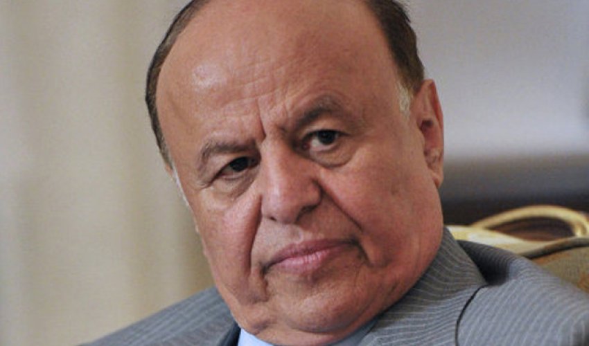 Yəmən prezidenti ölkəni qayıq ilə tərk edib