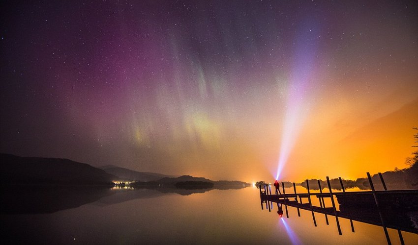 Sensational light shows wow crowds across the globe