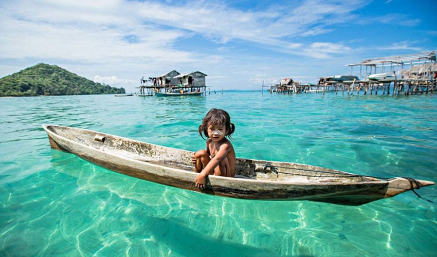 On the water with the sea gipsies