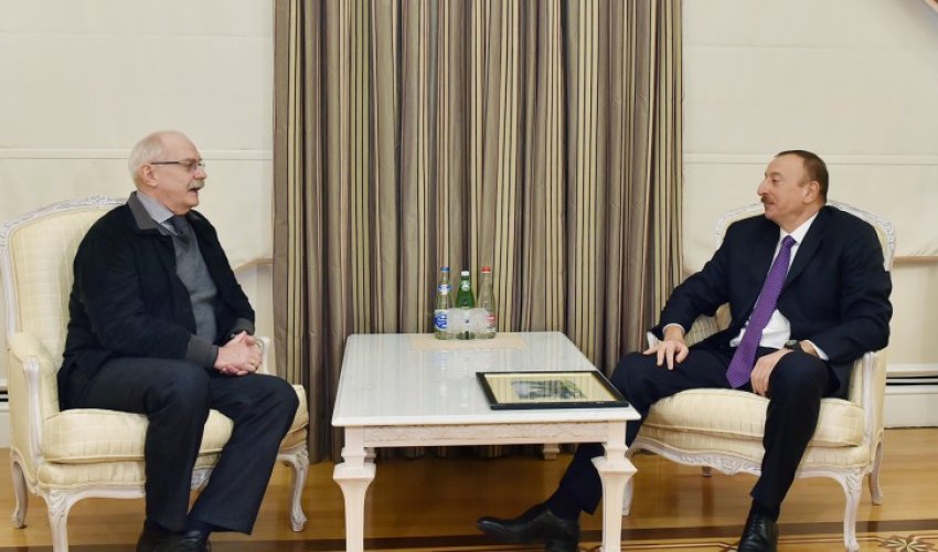 İlham Əliyev rusiyalı kinorejissoru qəbul etdi
