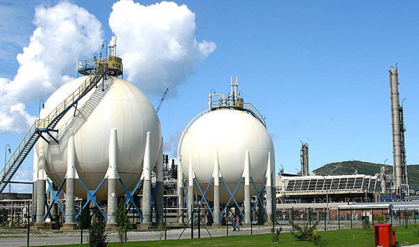 Azərbaycan Petkimə 10 milyarddan çox sərmayə qoyacaq