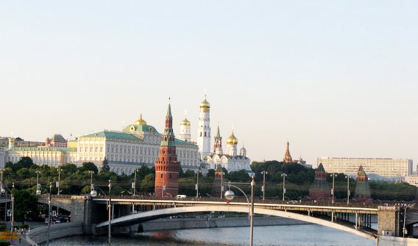 Greek prime minister, Russian president to meet in Moscow on Wednesday Greek prime minister, Russian president to meet in Moscow on Wednesday