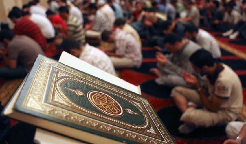 Gallup: Azərbaycanlıların 54 faizi dinə inanmır