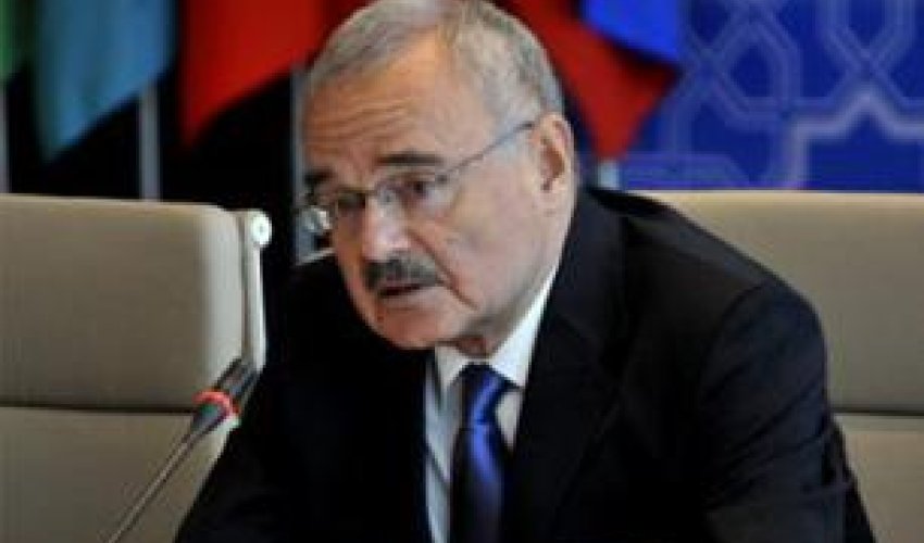 Azeri premier meets Iranian minister to discuss cooperation