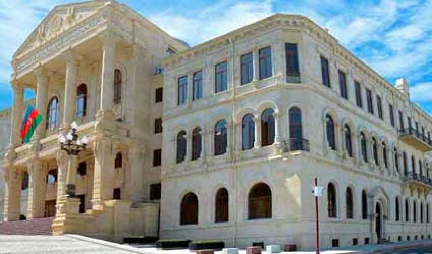 Bank əməkdaşlarının qanunsuz əməlləri ifşa edildi Bank əməkdaşlarının qanunsuz əməlləri ifşa edildi