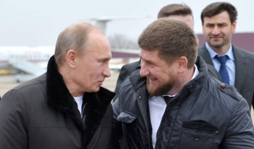 Putin Kadırovu yanına aparır Putin Kadırovu yanına aparır